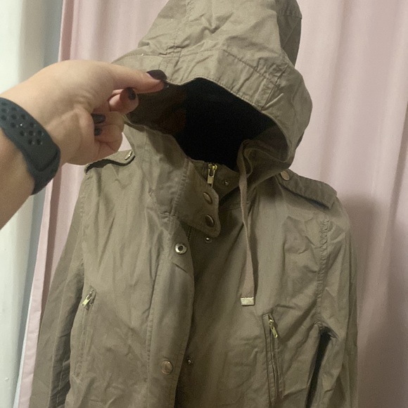 🧥 Brown Light Coat!! - Picture 3 of 6